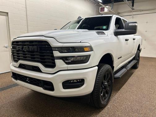 Bright White Clearcoat 2026 RAM 2500 Big Horn