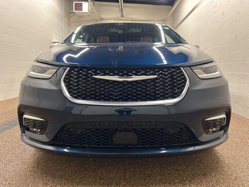 2024 Chrysler Pacifica Pinnacle