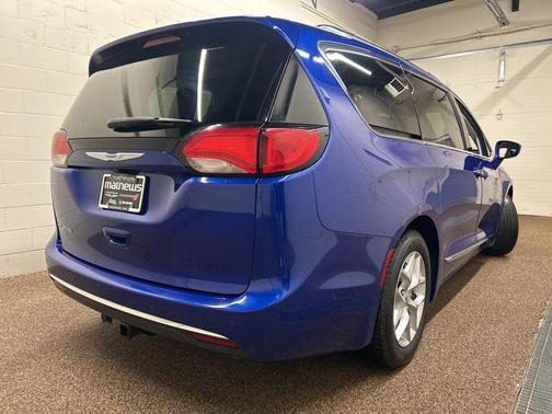 2019 Chrysler Pacifica Touring-L Plus