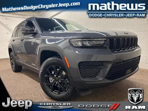 2025 Jeep Grand Cherokee Laredo