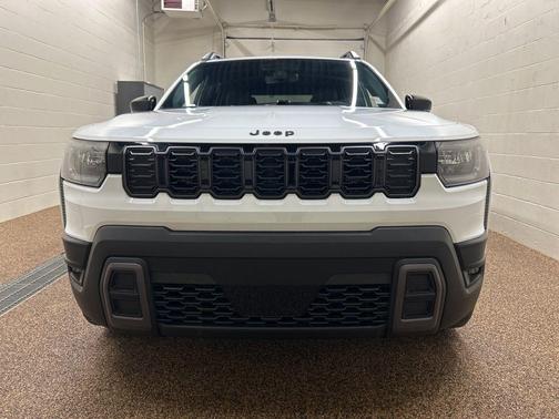 2026 Jeep Cherokee LAREDO/LIMITED