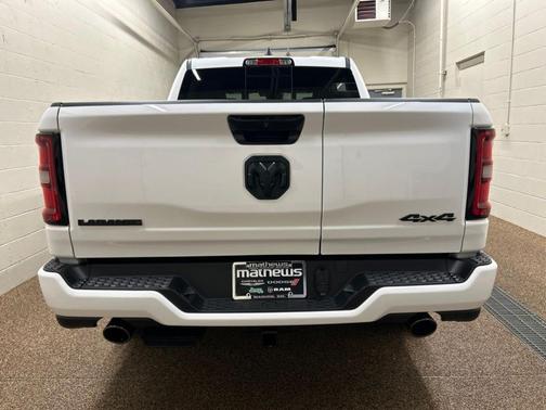 Bright White Clearcoat 2026 RAM 1500 Laramie
