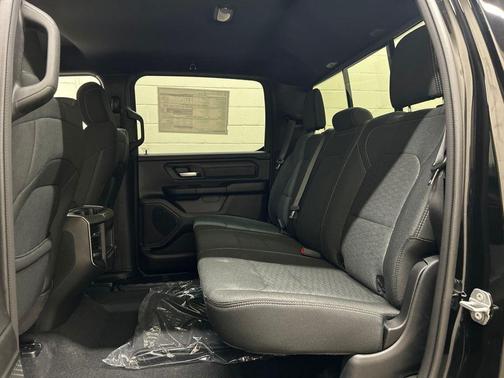 Diamond Black 2026 RAM 1500 Express