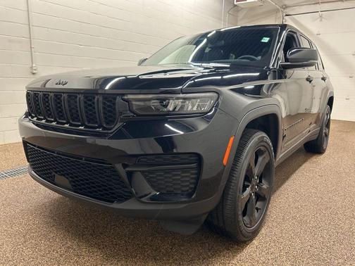 2024 Jeep Grand Cherokee Laredo