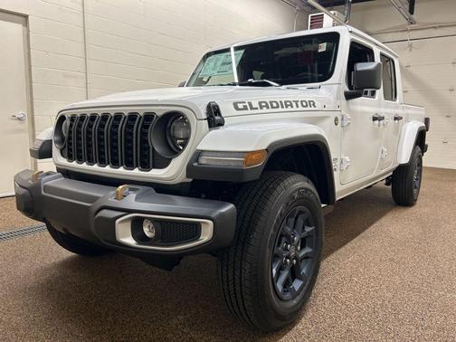 Bright White Clearcoat 2026 Jeep Gladiator 85th Anniversary Edition