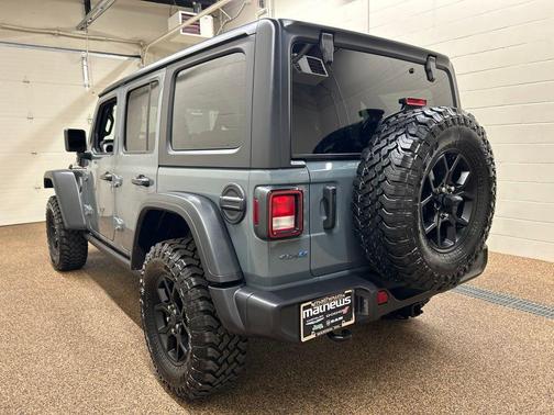 Anvil Clearcoat 2025 Jeep Wrangler 4xe Sport