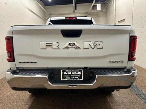 Bright White Clearcoat 2025 RAM 2500 Big Horn