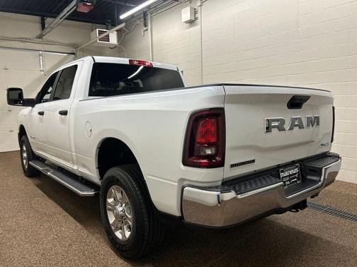 Bright White Clearcoat 2025 RAM 2500 Big Horn
