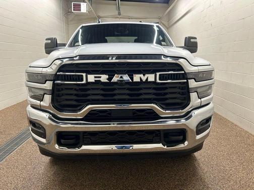 Bright White Clearcoat 2025 RAM 2500 Big Horn