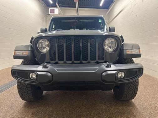 2022 Jeep Gladiator Sport