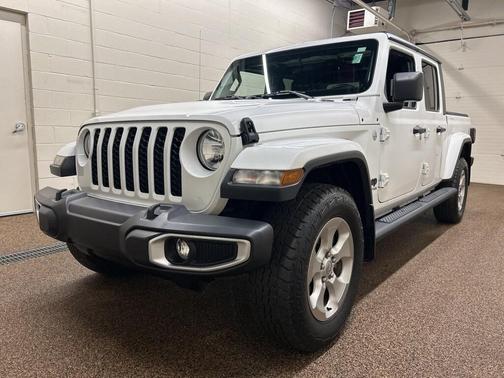 2021 Jeep Gladiator Sport