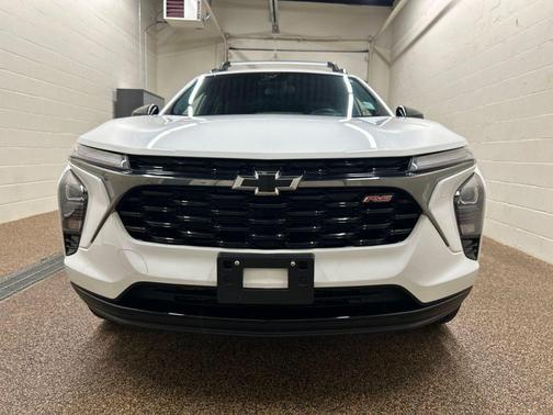Summit White 2024 Chevrolet Trax 2RS
