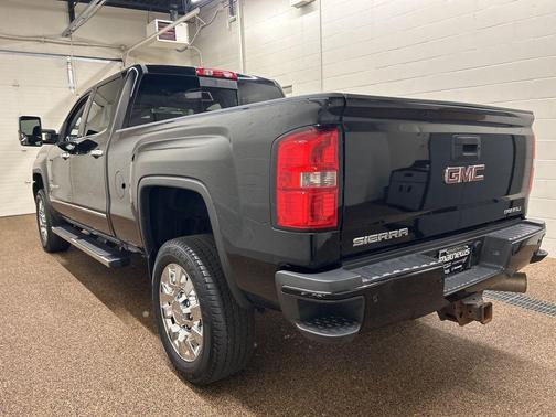 Onyx Black 2015 GMC Sierra 2500 Denali