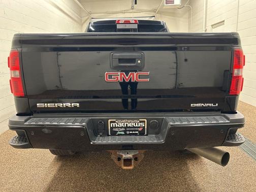 Onyx Black 2015 GMC Sierra 2500 Denali
