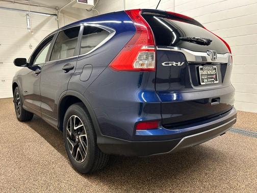 Obsidian Blue Pearl 2016 Honda CR-V SE