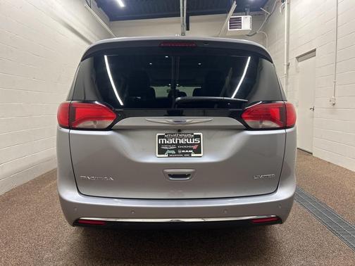 2018 Chrysler Pacifica Limited