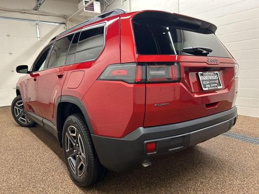 2026 Jeep Cherokee LAREDO/LIMITED