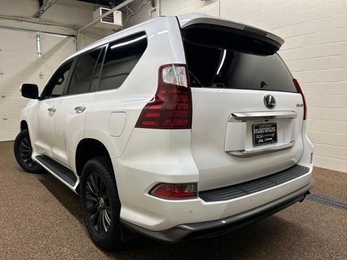 Starfire Pearl 2020 Lexus GX 460 Base