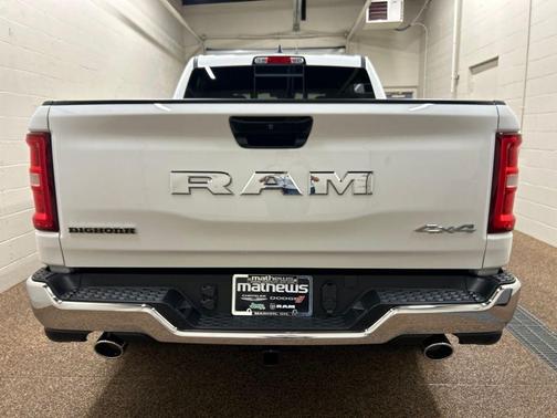 Bright White Clearcoat 2026 RAM 1500 Big Horn/Lone Star