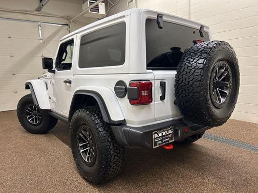 Bright White Clearcoat 2026 Jeep Wrangler Rubicon