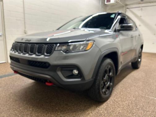 Sting Gray Clearcoat 2023 Jeep Compass Trailhawk