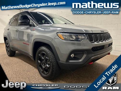 Sting Gray Clearcoat 2023 Jeep Compass Trailhawk