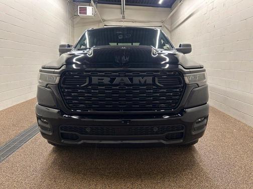 Diamond Black 2026 RAM 1500 Express
