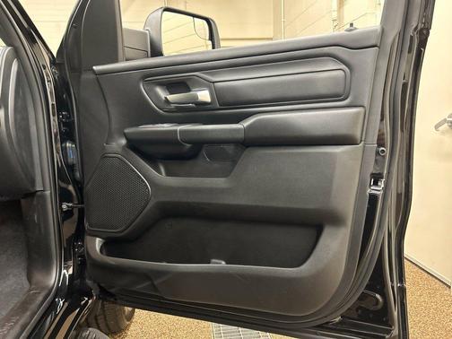 Diamond Black 2026 RAM 1500 Express