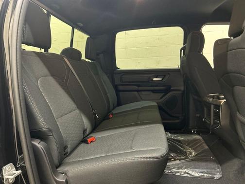 Diamond Black 2026 RAM 1500 Express