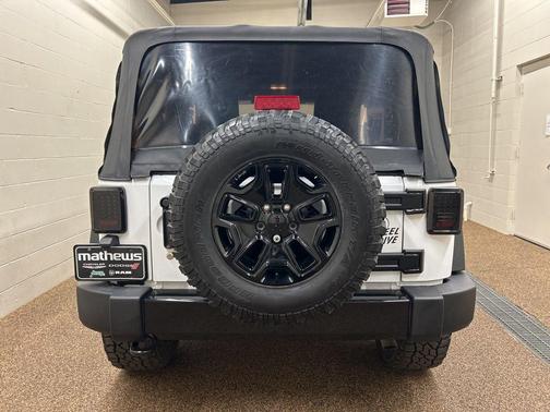 Bright White Clearcoat 2018 Jeep Wrangler JK Sport