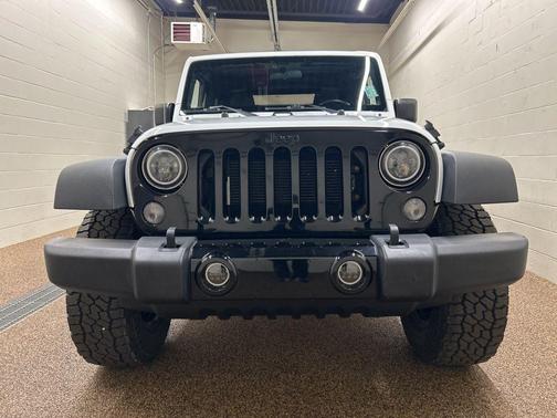 Bright White Clearcoat 2018 Jeep Wrangler JK Sport