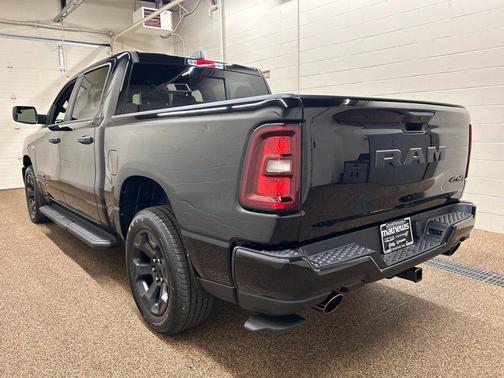 Diamond Black 2026 RAM 1500 Express