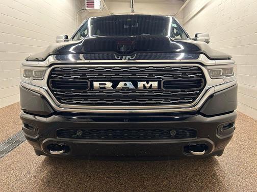 Diamond Black 2023 RAM 1500 Limited