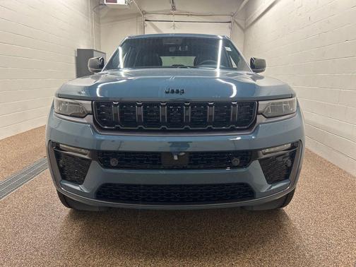 Steel Blue 2026 Jeep Grand Cherokee Limited