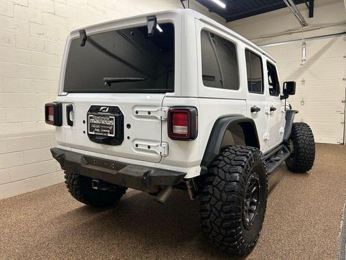 Bright White Clearcoat 2023 Jeep Wrangler Sport