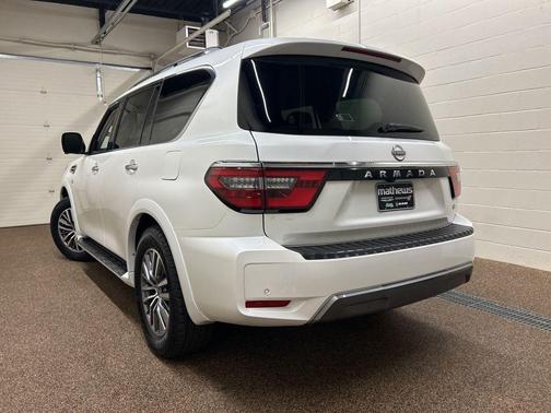 2022 Nissan Armada SL