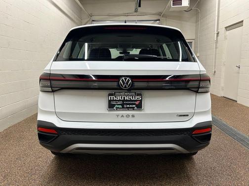 Pure White 2025 Volkswagen Taos 1.5T S
