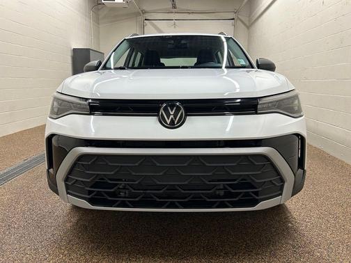 Pure White 2025 Volkswagen Taos 1.5T S