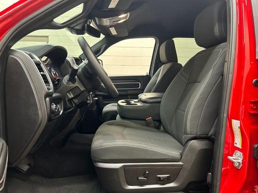 Flame Red Clearcoat 2026 RAM 2500 Big Horn