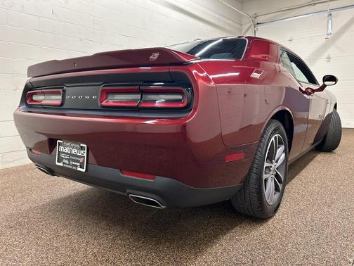 2019 Dodge Challenger SXT