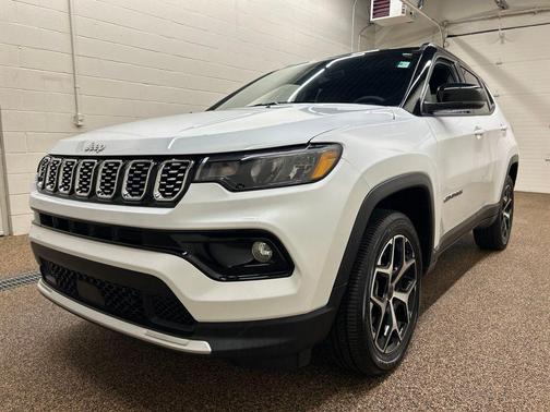 Bright White Clearcoat 2025 Jeep Compass Limited