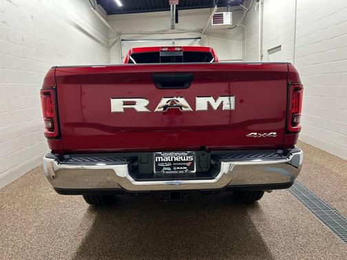 Molten Red Pearlcoat 2026 RAM 2500 Tradesman