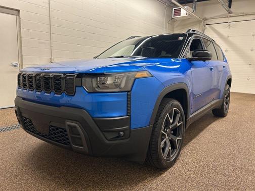Hydro Blue Pearlcoat 2026 Jeep Cherokee Overland