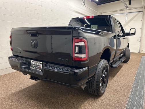 Diamond Black 2024 RAM 2500 Big Horn