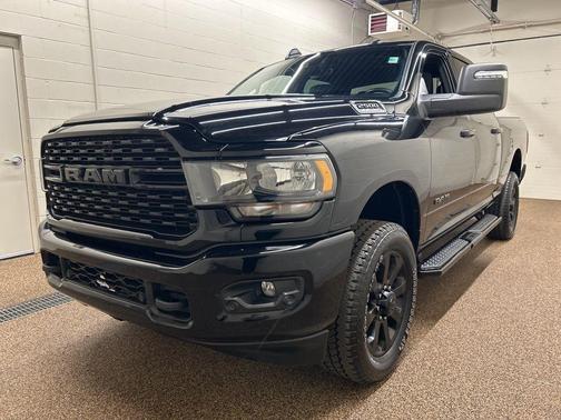 Diamond Black 2024 RAM 2500 Big Horn