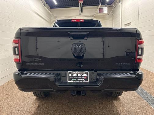 Diamond Black 2024 RAM 2500 Big Horn