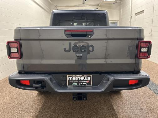 2026 Jeep Gladiator Sport