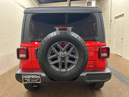 Firecracker Red Clearcoat 2026 Jeep Wrangler Sport