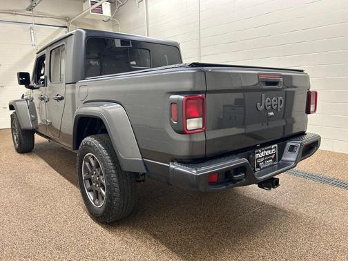 Granite Crystal Clearcoat Metallic 2021 Jeep Gladiator Sport