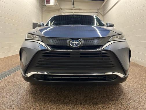 2022 Toyota Venza XLE